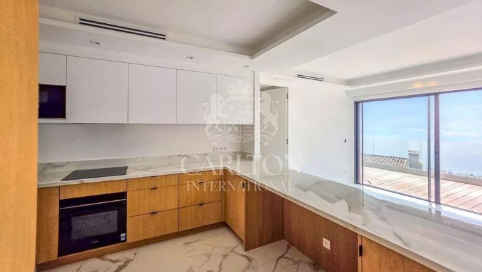 Image No.15-4 Bed House for sale