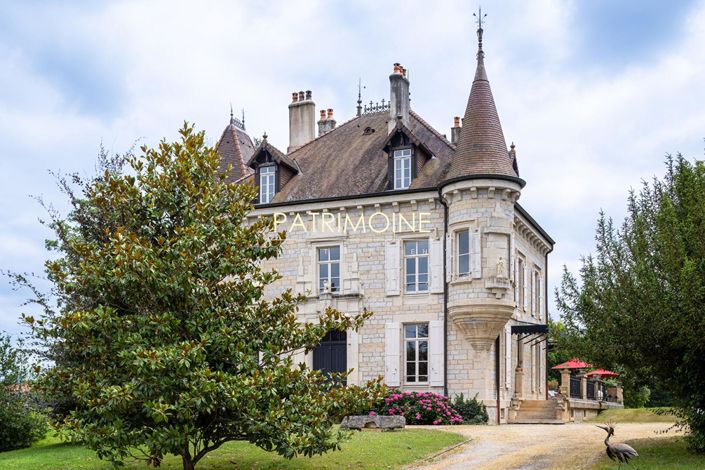 Image No.1-5 Bed Property for sale
