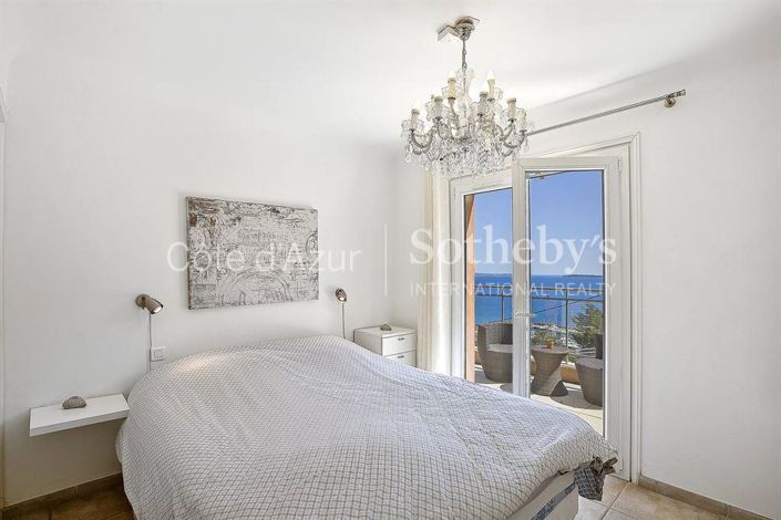 Image No.5-4 Bed Property for sale