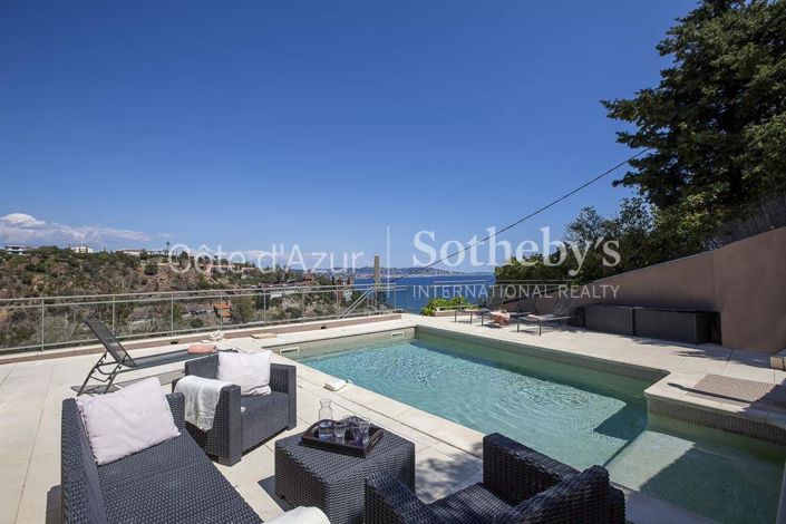 Image No.8-4 Bed Property for sale