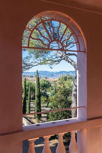 Image No.18-5 Bed House for sale