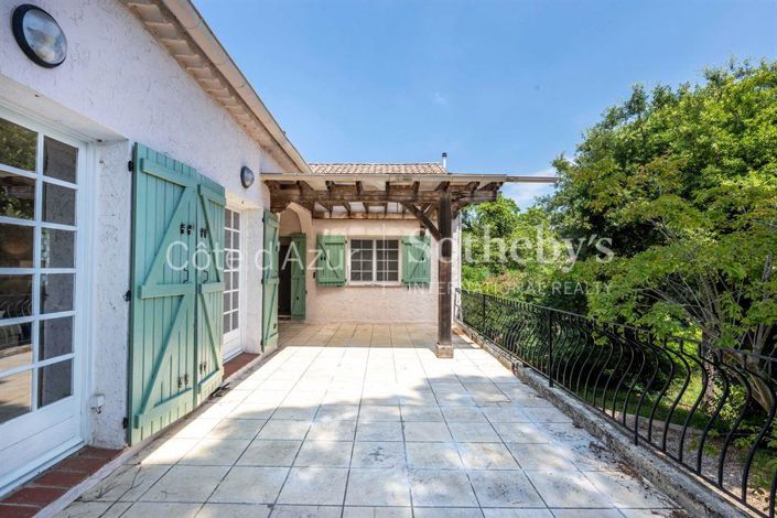 Image No.4-5 Bed Property for sale