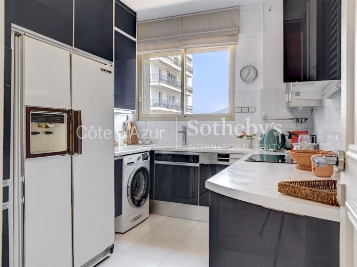 Image No.10-3 Bed Apartment for sale