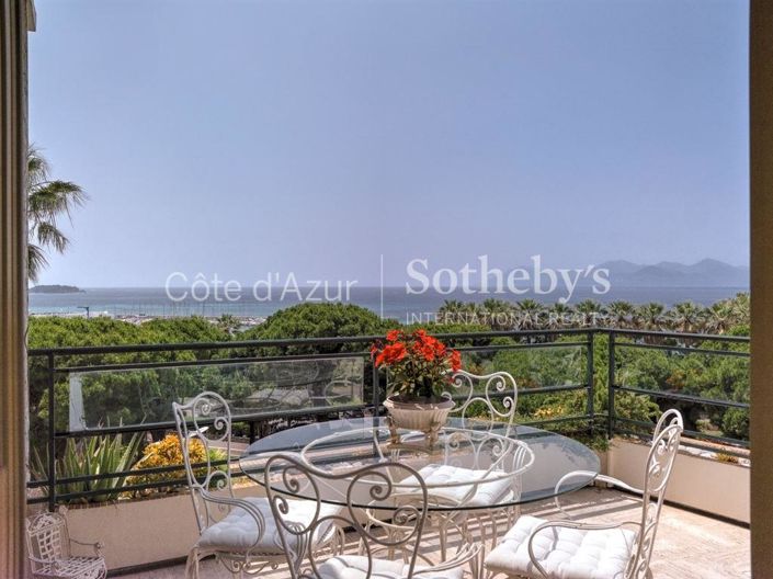 Image No.17-3 Bed Apartment for sale