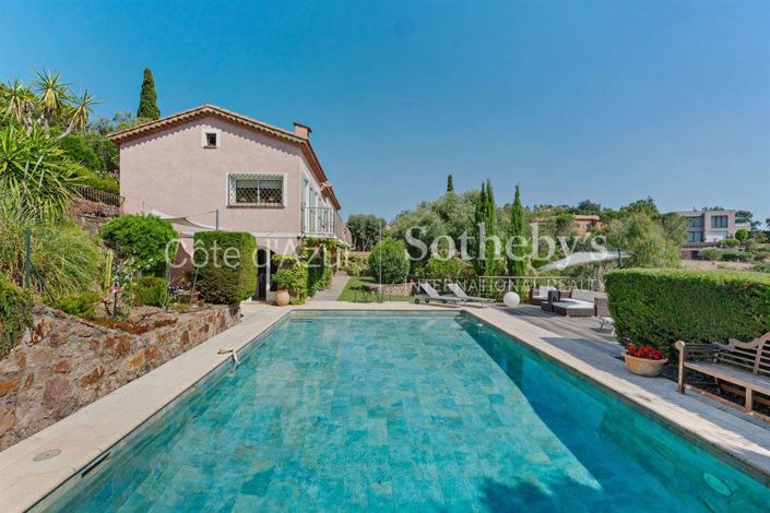 Image No.16-5 Bed Property for sale