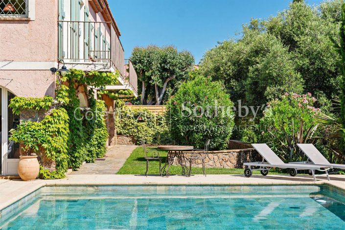 Image No.19-5 Bed Property for sale