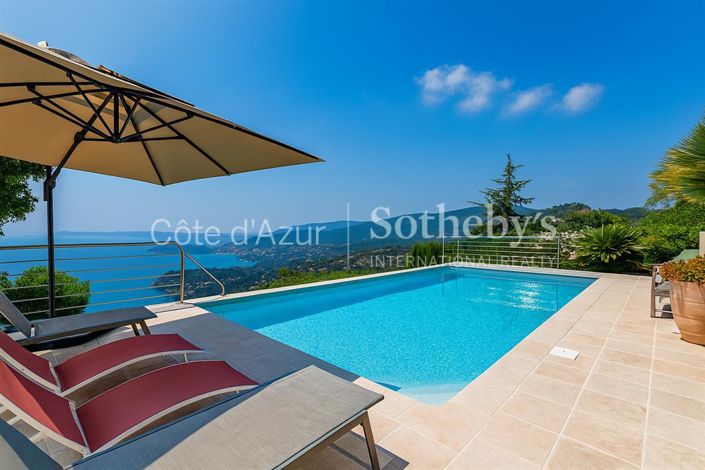 Image No.1-4 Bed House for sale