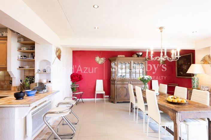 Image No.10-Propriété de 7 chambres à vendre à Vallauris