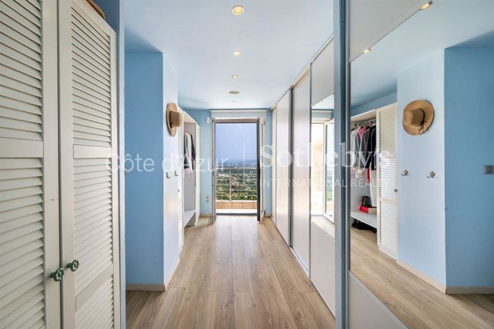 Image No.13-Propriété de 7 chambres à vendre à Vallauris