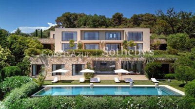 Propriété de 7 chambres à vendre à Mougins