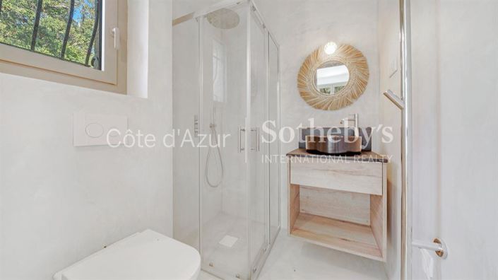 Image No.11-4 Bed Property for sale