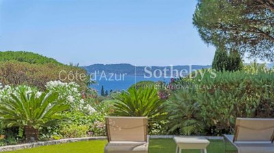 5 Bed Property for sale