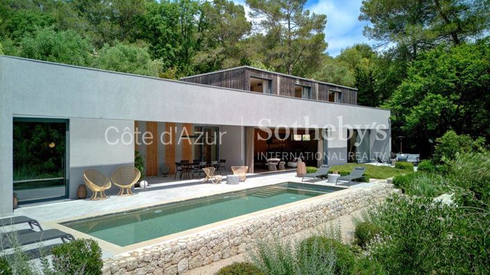 Image No.1-Propriété de 4 chambres à vendre à Valbonne