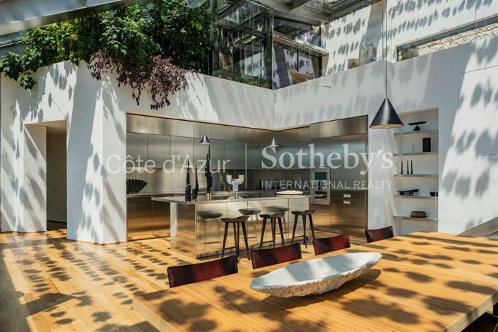 Image No.3-6 Bed Property for sale