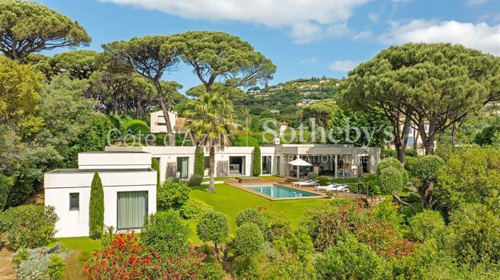 Image No.1-Propriété de 6 chambres à vendre à Grimaud