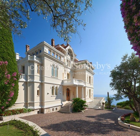 Image No.1-Propriété de 10 chambres à vendre à Roquebrune-Cap-Martin