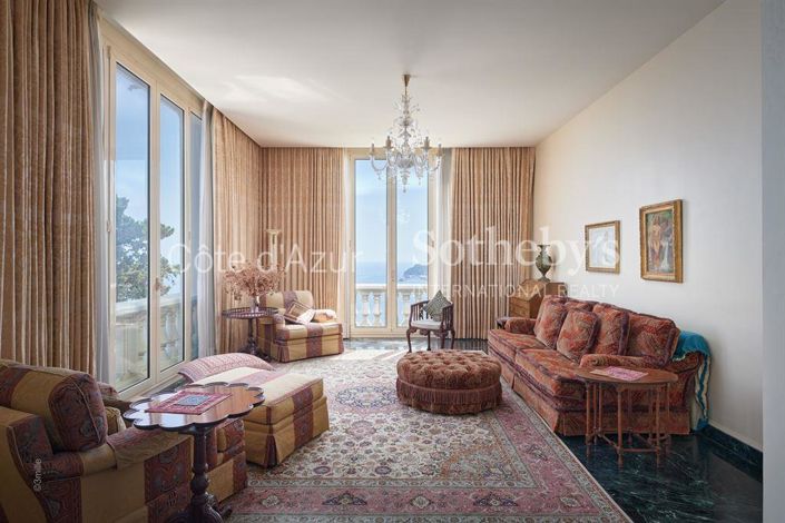 Image No.10-10 Bed Property for sale