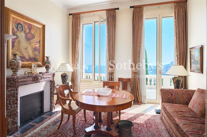 Image No.12-10 Bed Property for sale