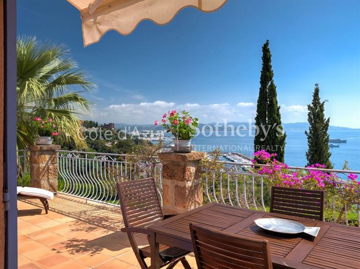 Image No.1-Propriété de 4 chambres à vendre à Théoule-sur-Mer