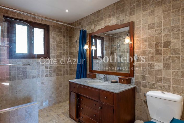 Image No.12-4 Bed House for sale