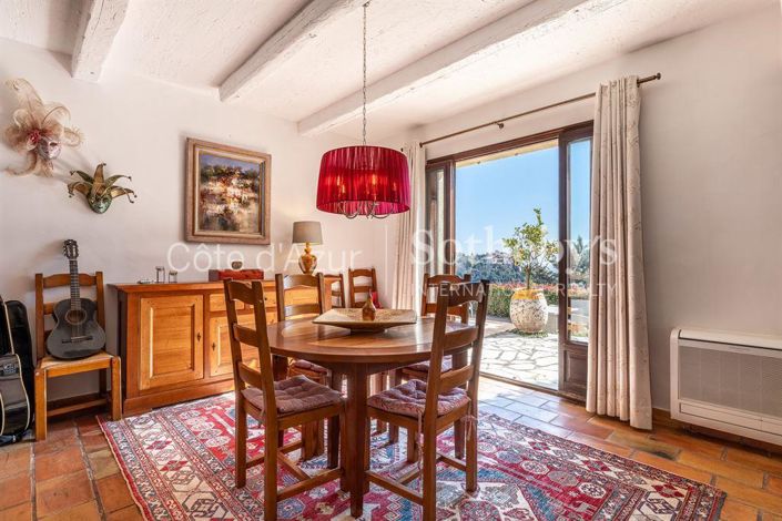 Image No.9-4 Bed House for sale