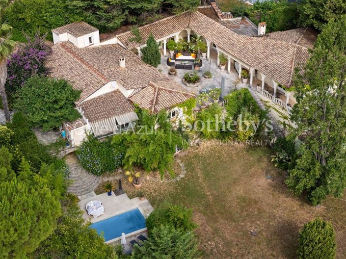 Image No.1-Propriété de 5 chambres à vendre à Grasse
