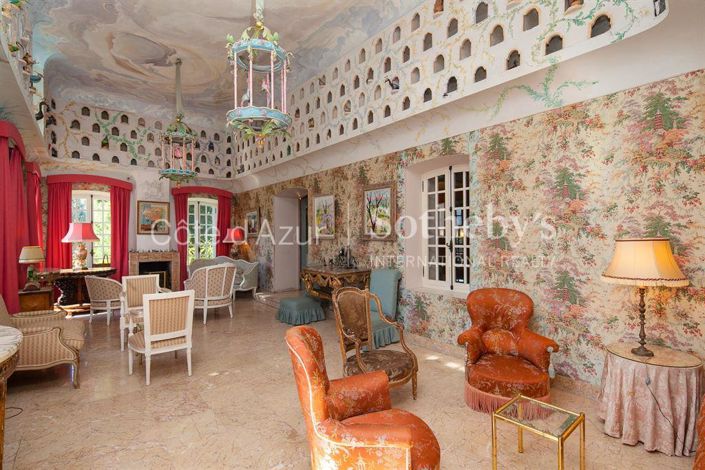 Image No.13-10 Bed Property for sale