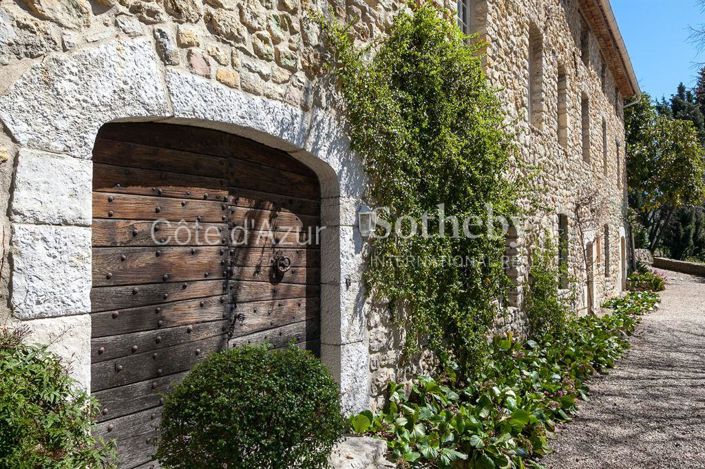 Image No.9-10 Bed Property for sale