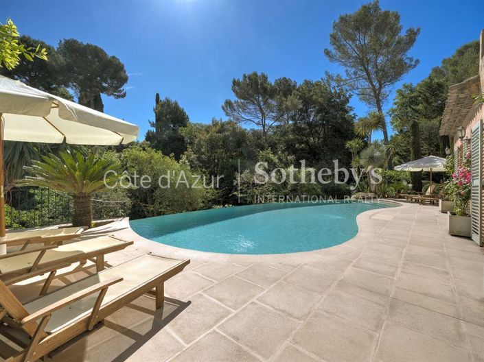 Image No.1-Propriété de 5 chambres à vendre à Golfe Juan