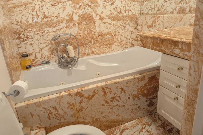 Image No.12-3 Bed Apartment for sale