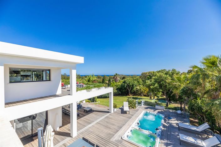 Image No.16-4 Bed House for sale