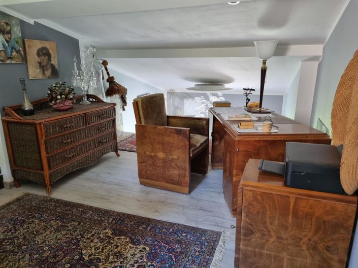 Image No.14-3 Bed House for sale