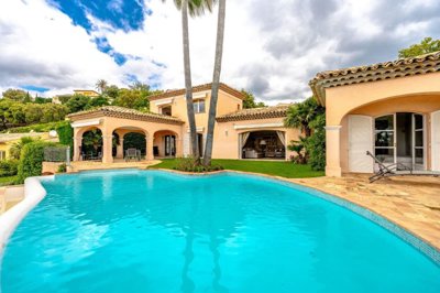 Maison de 4 chambres à vendre à Sainte-Maxime