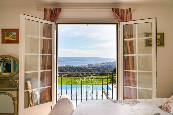 Image No.8-Maison de 5 chambres à vendre à Ajaccio