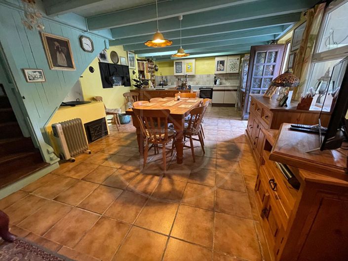 Image No.6-3 Bed House for sale