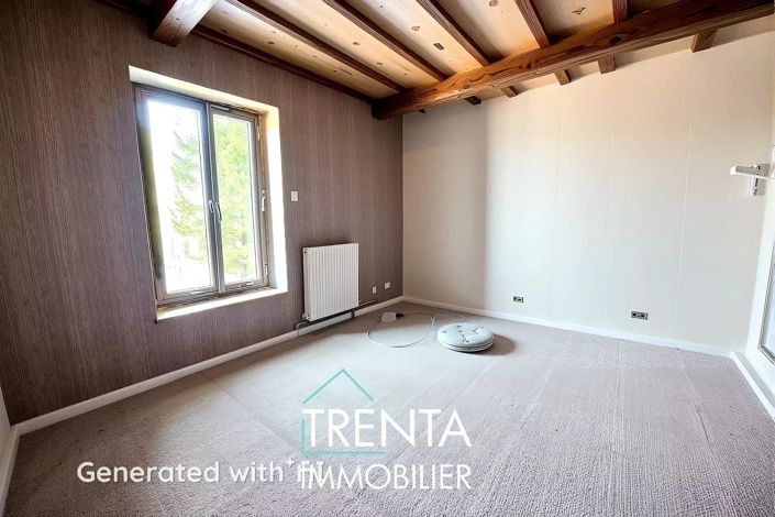 Image No.12-6 Bed House for sale