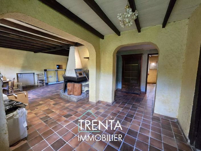 Image No.32-6 Bed House for sale