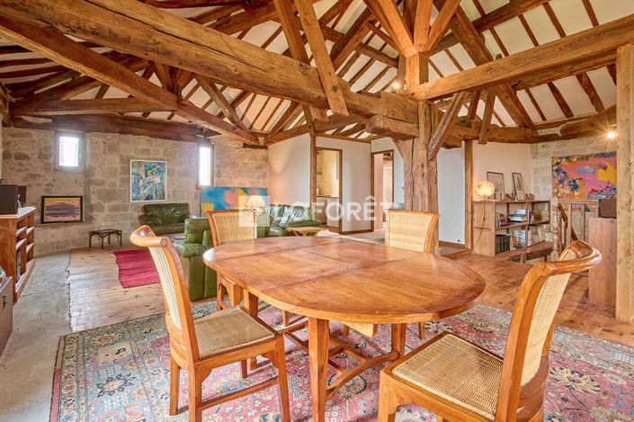 Image No.15-6 Bed Property for sale