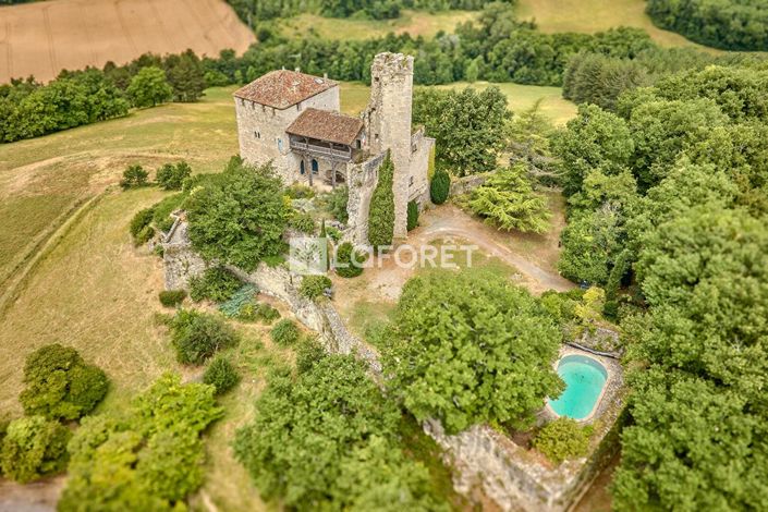 Image No.18-6 Bed Property for sale