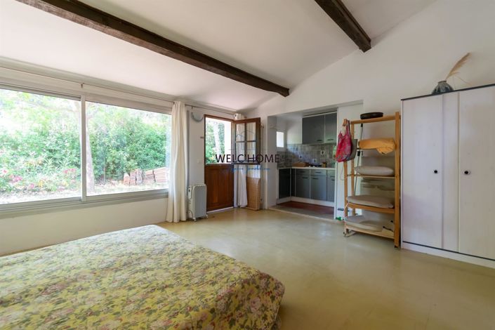 Image No.17-5 Bed House for sale