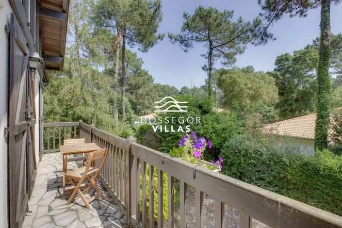 Image No.2-4 Bed House for sale