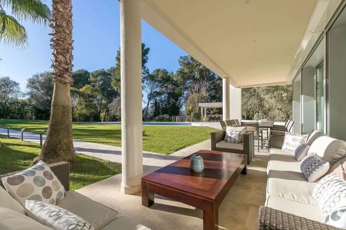 Image No.5-9 Bed House for sale