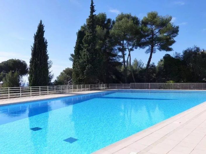 Image No.2-Propriété de 4 chambres à vendre à Antibes