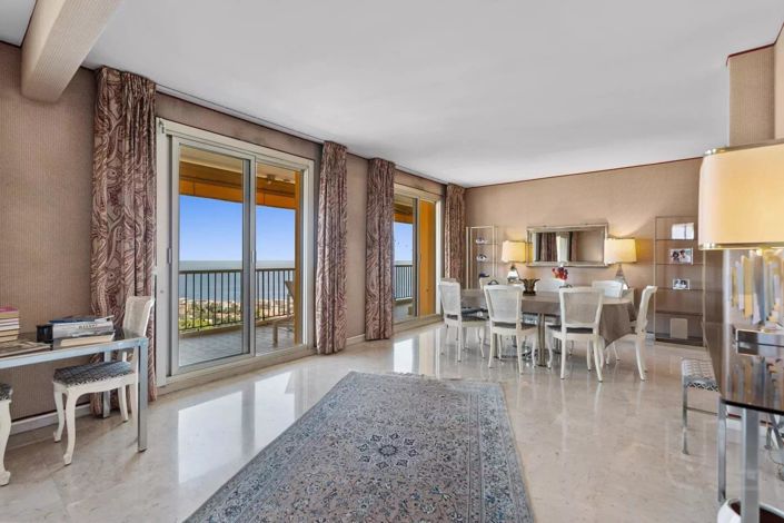 Image No.6-Propriété de 4 chambres à vendre à Antibes