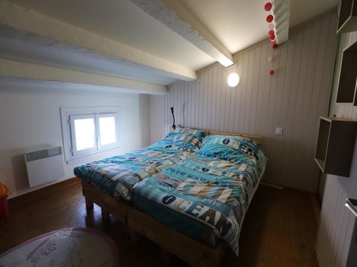 Image No.8-2 Bed House for sale