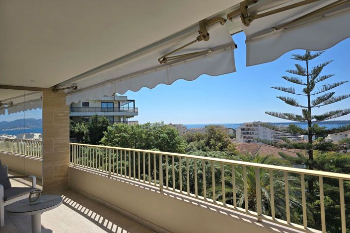 Image No.10-3 Bed Apartment for sale