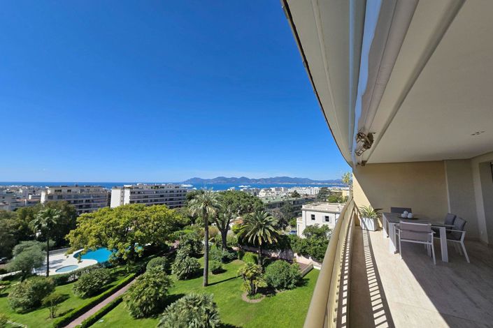 Image No.12-3 Bed Apartment for sale