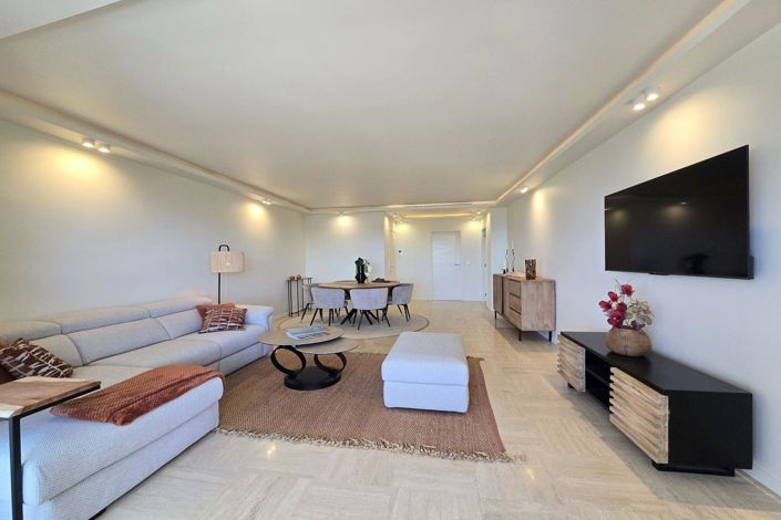 Image No.9-3 Bed Apartment for sale