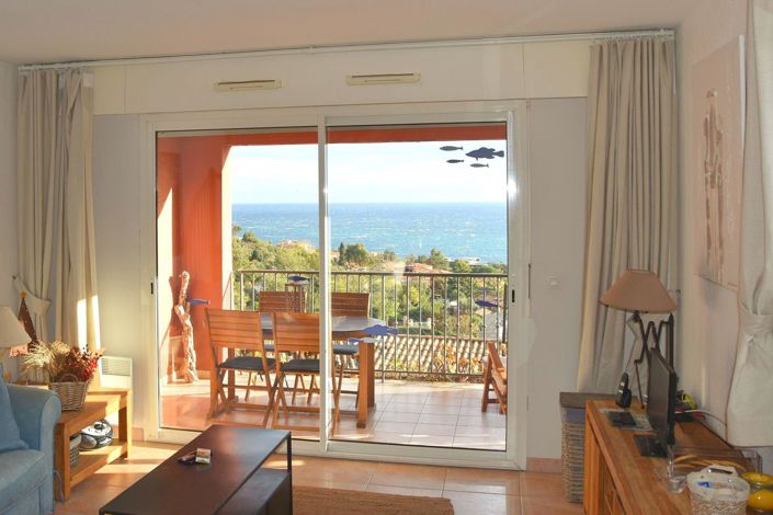 Image No.5-2 Bed House for sale