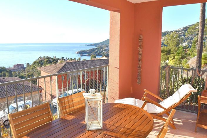 Image No.8-2 Bed House for sale